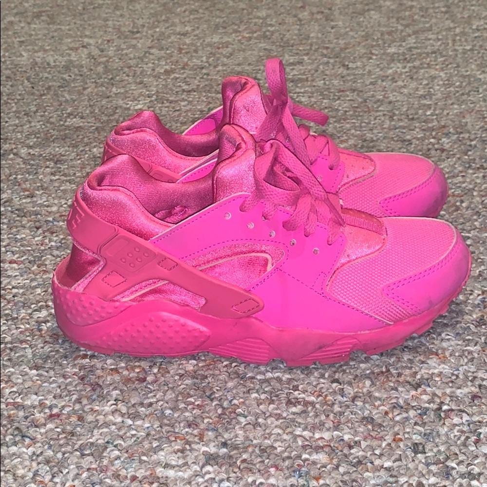 Girls Pink Nike Huarache Sneakers